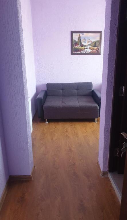 MM Hotel room 1